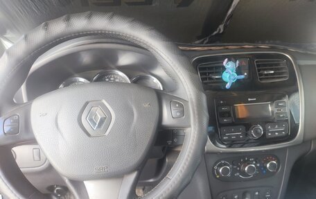 Renault Logan II, 2017 год, 830 000 рублей, 8 фотография