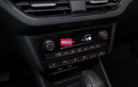Volkswagen Polo VI (EU Market), 2021 год, 1 450 000 рублей, 28 фотография