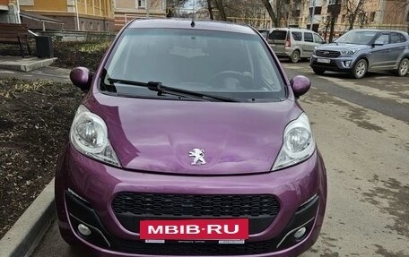 Peugeot 107 I рестайлинг, 2012 год, 499 000 рублей, 2 фотография