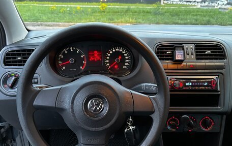 Volkswagen Polo VI (EU Market), 2012 год, 600 000 рублей, 11 фотография