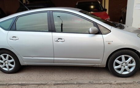 Toyota Prius, 2006 год, 540 000 рублей, 3 фотография