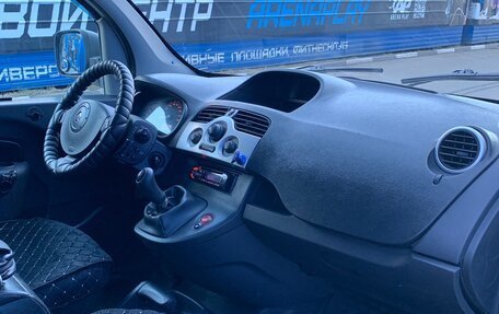 Renault Kangoo II рестайлинг, 2011 год, 480 000 рублей, 10 фотография