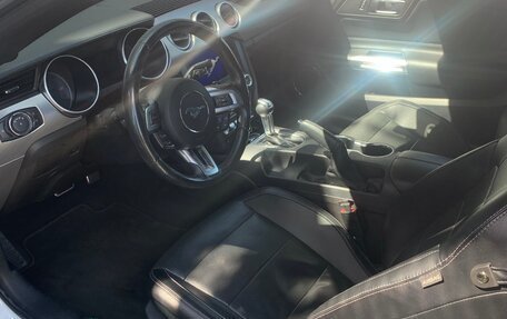 Ford Mustang VI рестайлинг, 2019 год, 3 100 000 рублей, 5 фотография