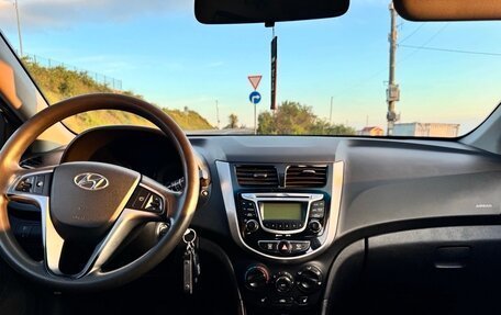 Hyundai Solaris II рестайлинг, 2013 год, 930 000 рублей, 4 фотография