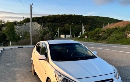 Hyundai Solaris II рестайлинг, 2013 год, 930 000 рублей, 6 фотография