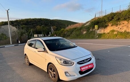 Hyundai Solaris II рестайлинг, 2013 год, 930 000 рублей, 5 фотография