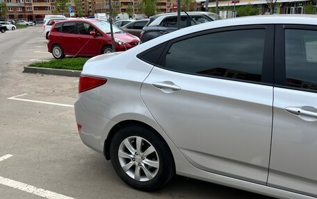 Hyundai Solaris II рестайлинг, 2015 год, 1 250 000 рублей, 6 фотография