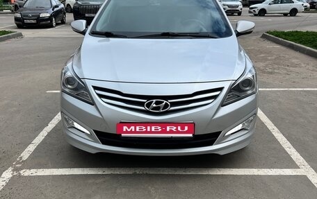 Hyundai Solaris II рестайлинг, 2015 год, 1 250 000 рублей, 2 фотография