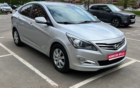 Hyundai Solaris II рестайлинг, 2015 год, 1 250 000 рублей, 3 фотография