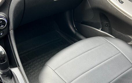 Hyundai Solaris II рестайлинг, 2015 год, 1 250 000 рублей, 29 фотография