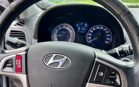 Hyundai Solaris II рестайлинг, 2015 год, 1 250 000 рублей, 34 фотография