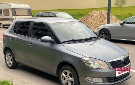 Skoda Fabia II, 2013 год, 580 000 рублей, 3 фотография