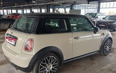 MINI Hatch, 2012 год, 990 000 рублей, 2 фотография