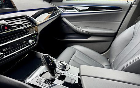 BMW 5 серия, 2017 год, 3 330 000 рублей, 32 фотография