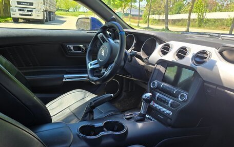 Ford Mustang VI рестайлинг, 2015 год, 2 400 000 рублей, 10 фотография