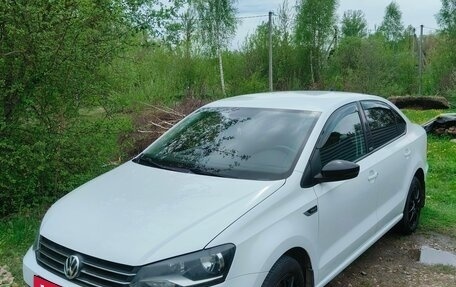 Volkswagen Polo VI (EU Market), 2017 год, 1 100 000 рублей, 2 фотография