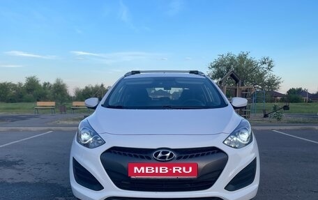 Hyundai i30 II рестайлинг, 2015 год, 968 000 рублей, 2 фотография