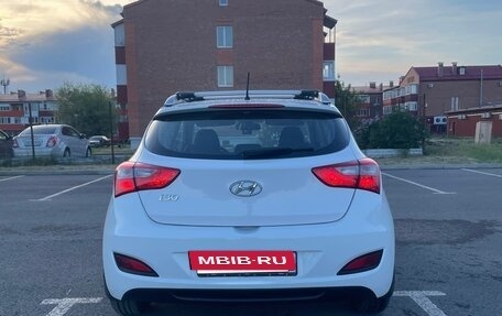 Hyundai i30 II рестайлинг, 2015 год, 968 000 рублей, 6 фотография