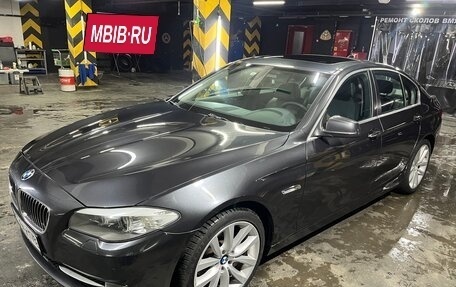 BMW 5 серия, 2011 год, 1 550 000 рублей, 4 фотография
