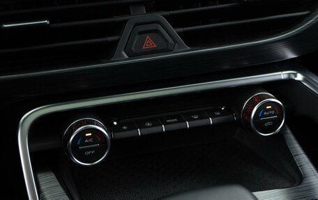 Geely Tugella FY11, 2023 год, 2 997 111 рублей, 21 фотография