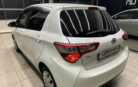 Toyota Vitz, 2019 год, 895 000 рублей, 6 фотография