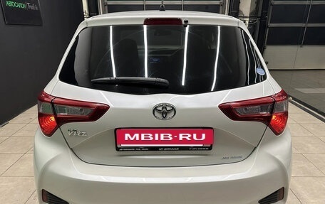 Toyota Vitz, 2019 год, 895 000 рублей, 5 фотография