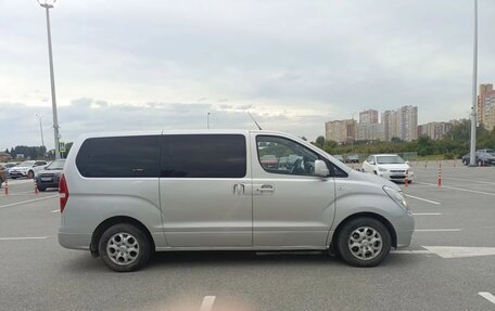 Hyundai H-1 II рестайлинг, 2008 год, 1 100 000 рублей, 7 фотография