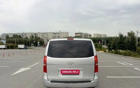 Hyundai H-1 II рестайлинг, 2008 год, 1 100 000 рублей, 9 фотография