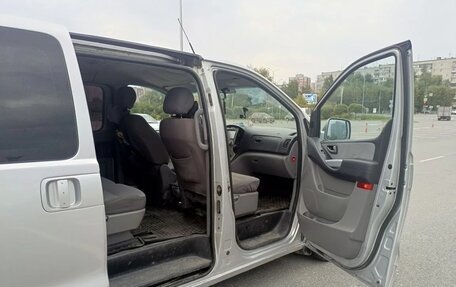 Hyundai H-1 II рестайлинг, 2008 год, 1 100 000 рублей, 10 фотография