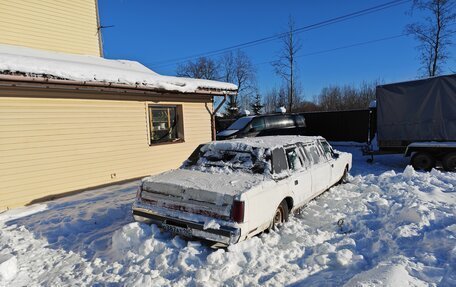 Lincoln Town Car II, 1988 год, 350 000 рублей, 2 фотография