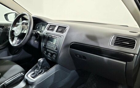 Volkswagen Jetta VI, 2012 год, 980 000 рублей, 11 фотография