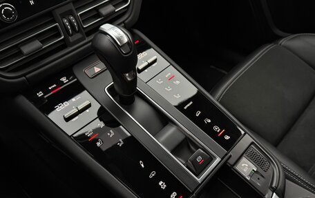 Porsche Macan I рестайлинг, 2021 год, 14 800 000 рублей, 28 фотография