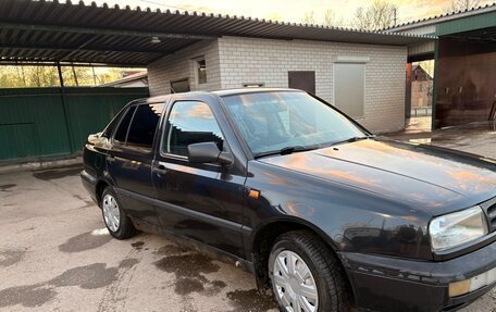 Volkswagen Vento, 1994 год, 140 000 рублей, 6 фотография