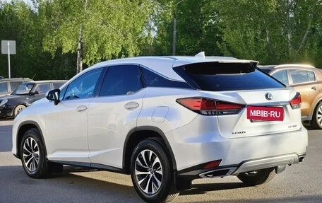 Lexus RX IV рестайлинг, 2020 год, 5 100 000 рублей, 3 фотография