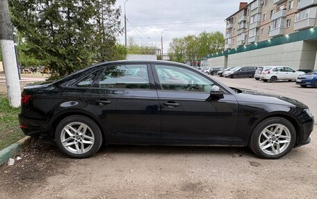 Audi A4, 2018 год, 2 300 000 рублей, 4 фотография