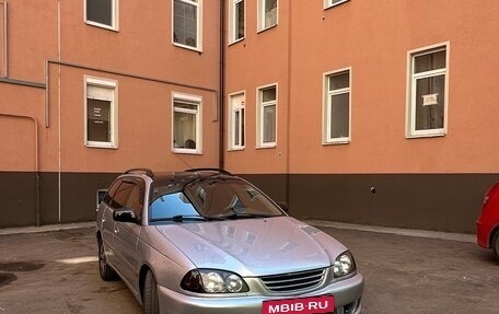 Toyota Avensis III рестайлинг, 1998 год, 400 000 рублей, 2 фотография