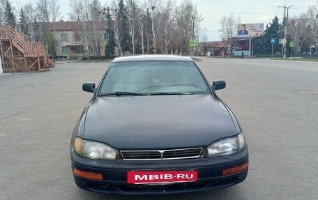 Toyota Camry, 1994 год, 220 000 рублей, 3 фотография