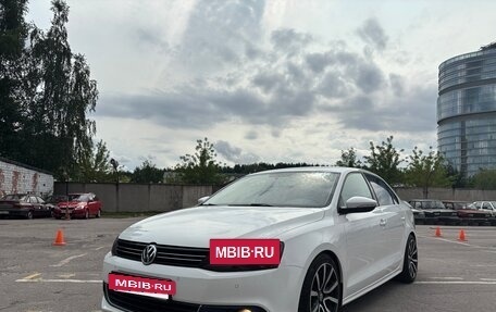 Volkswagen Jetta VI, 2012 год, 1 050 000 рублей, 8 фотография
