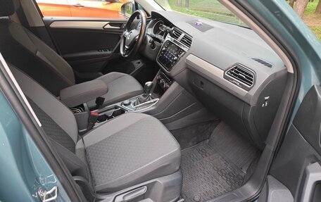 Volkswagen Tiguan II, 2020 год, 2 850 000 рублей, 14 фотография