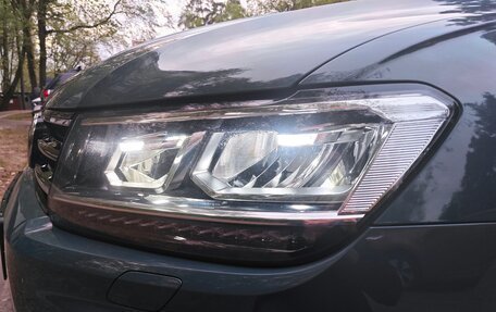 Volkswagen Tiguan II, 2020 год, 2 850 000 рублей, 17 фотография