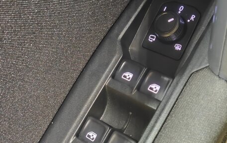 Volkswagen Tiguan II, 2020 год, 2 850 000 рублей, 22 фотография