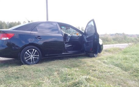 KIA Cerato III, 2011 год, 700 000 рублей, 3 фотография