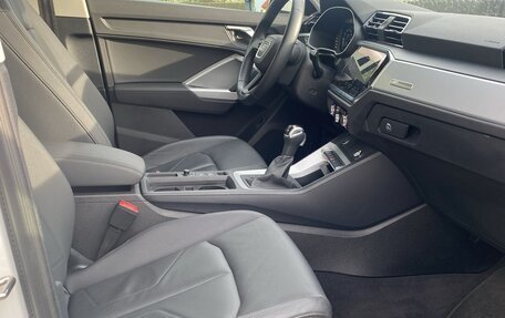 Audi Q3, 2023 год, 3 200 000 рублей, 15 фотография