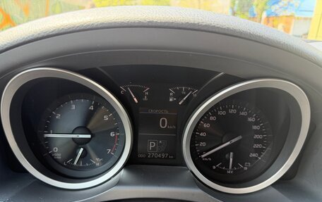Toyota Land Cruiser 200, 2012 год, 4 300 000 рублей, 8 фотография