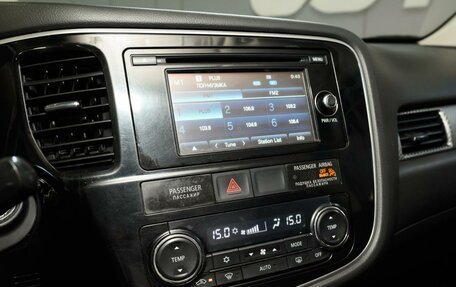 Mitsubishi Outlander III рестайлинг 3, 2014 год, 1 329 000 рублей, 15 фотография