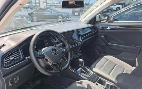 Volkswagen T-Roc I, 2021 год, 1 700 000 рублей, 9 фотография
