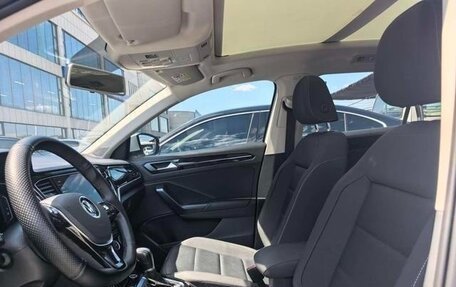 Volkswagen T-Roc I, 2021 год, 1 700 000 рублей, 7 фотография