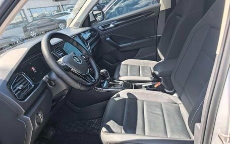 Volkswagen T-Roc I, 2021 год, 1 700 000 рублей, 8 фотография
