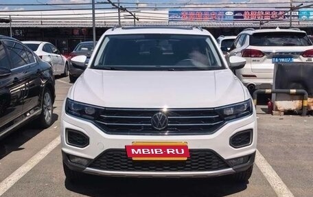 Volkswagen T-Roc I, 2021 год, 1 700 000 рублей, 2 фотография