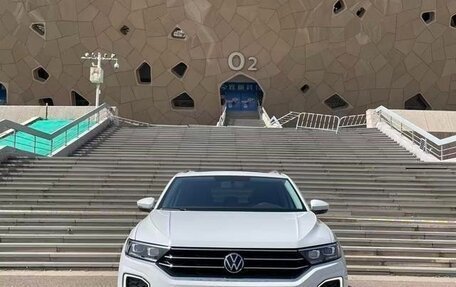 Volkswagen T-Roc I, 2021 год, 1 600 000 рублей, 4 фотография